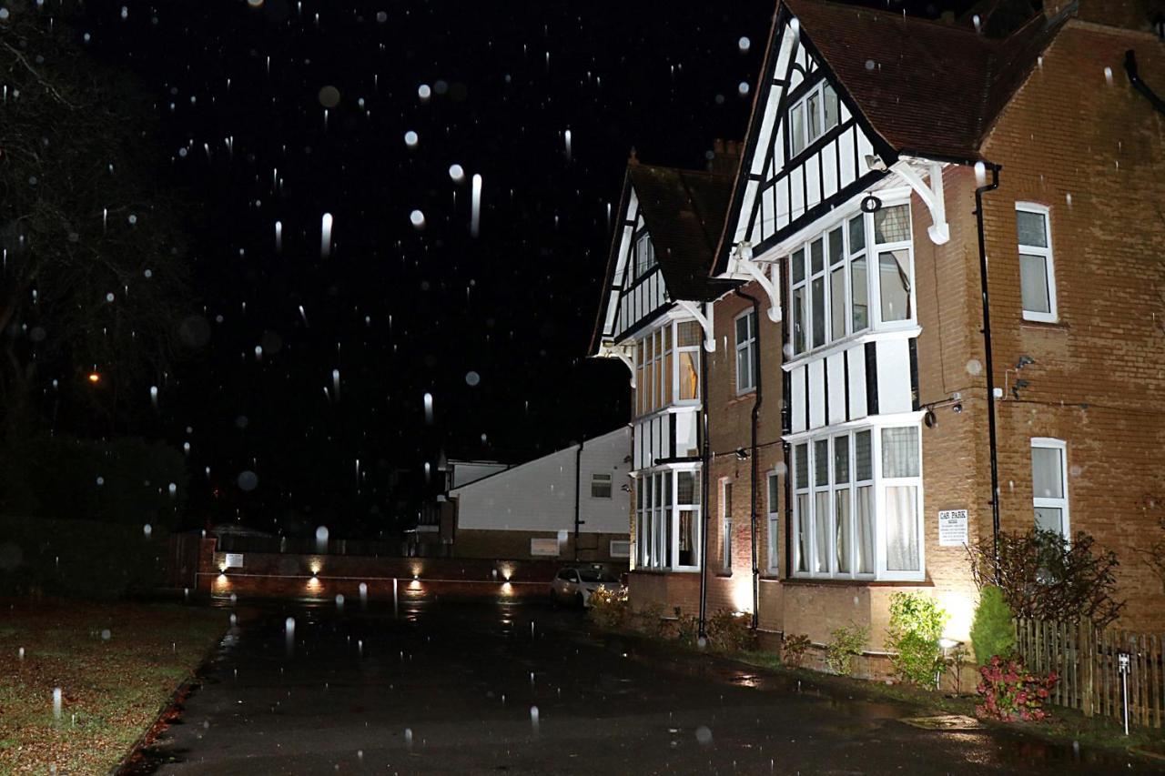 Gatwick Inn Horley Eksteriør billede